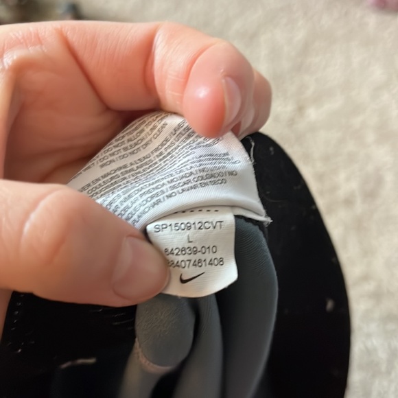 Striped Nike pros - Picture 3 of 3